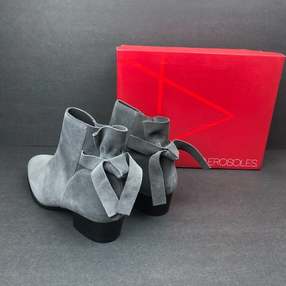 NWB Aerosoles Crosswalk Suede Booties - Picture 3 of 4